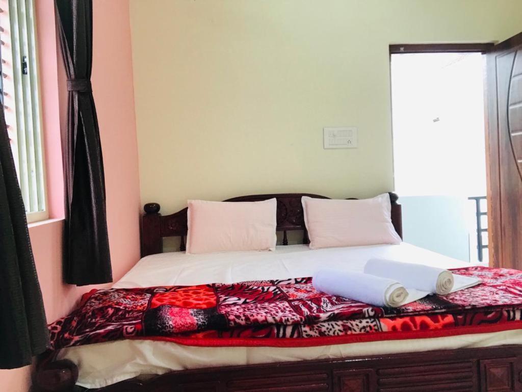 Veeru Homestay Hospet Eksteriør bilde