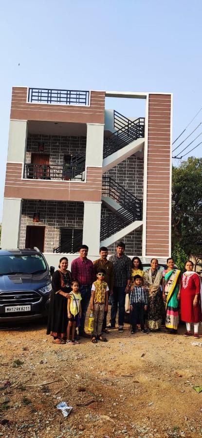Veeru Homestay Hospet Eksteriør bilde