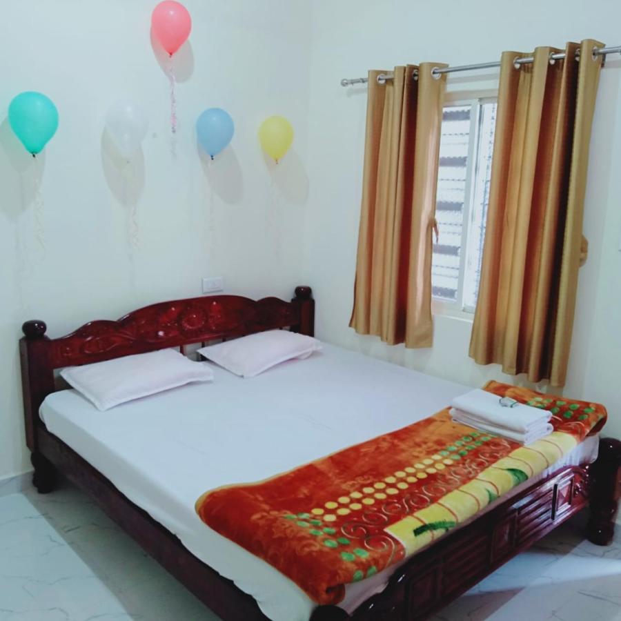 Veeru Homestay Hospet Eksteriør bilde
